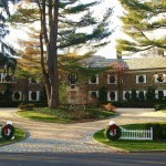 Outdoor Residential Christmas Decorating